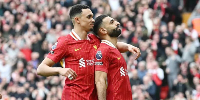 Mohamed Salah: Người Viết Lại Kỷ Lục Ghi Bàn Cho Liverpool 7 Ảnh hượng bên ngoài sân cỏ của Salah